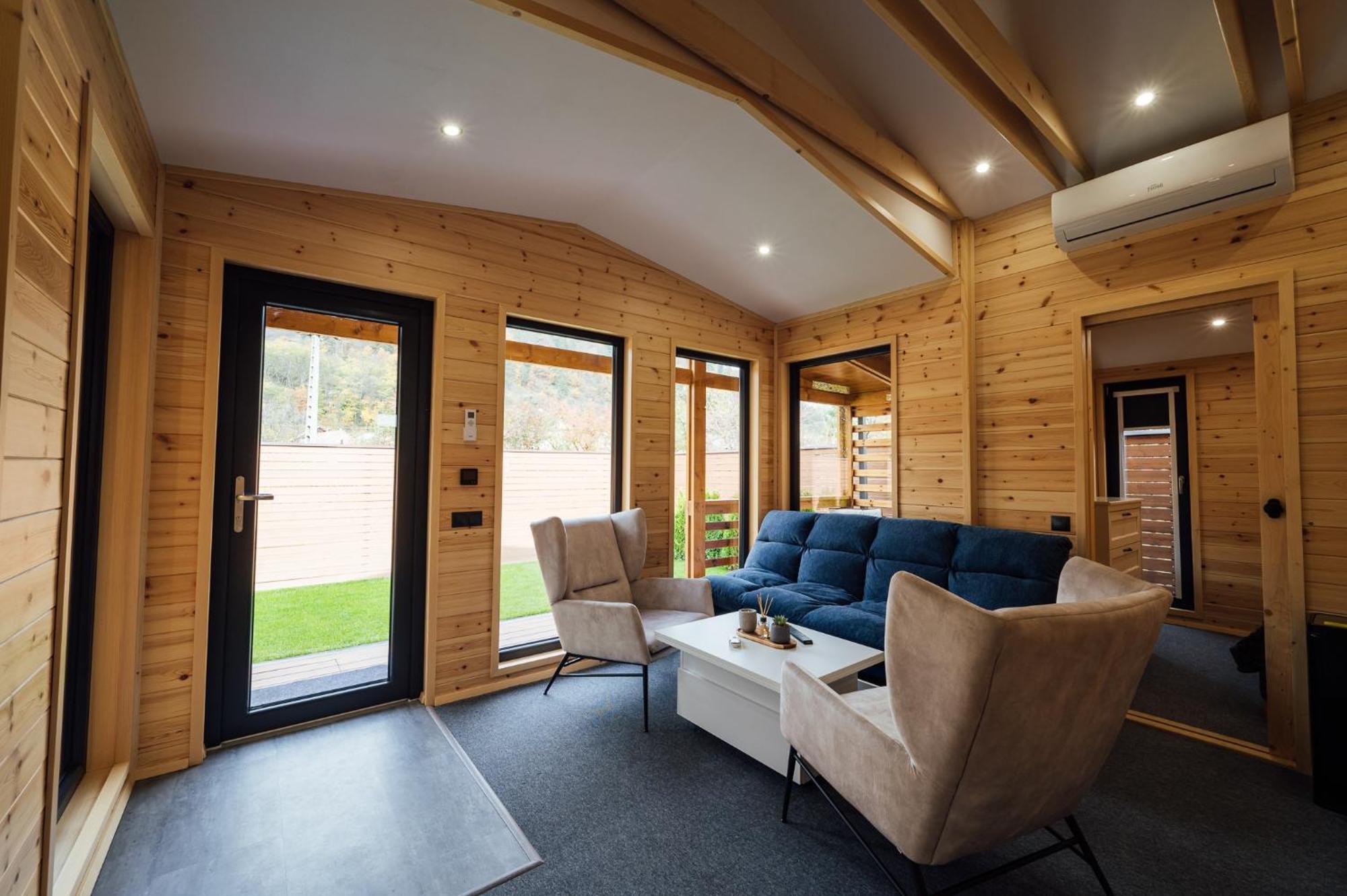 Telegdy Homes Praid Esterno foto